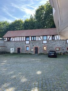 Wohnen am Park - Renovierte 2-Zimmer Wohnung in Florstadt OT Staden, 2 Minuten zur A45