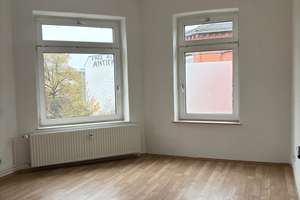Helle 3-Zimmer-Wohnung im 3. OG mit Loggia in der Kaiserstraße 51 – zentrale Lage in Kiel-Gaarden – Kaiserstraße 49 &  51, 24143 Gaarden-Ost, Kiel – Vorschaubild 2