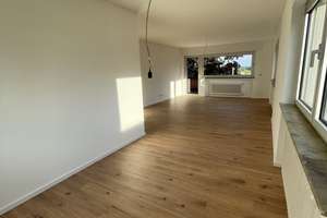 Frisch sanierte 3 Zimmer Wohnung 99 m² mit Schallschutz & Top-Komfort! – Die vollständige Adresse der Immobilie erhältst du vom Anbieter., 65201 Schierstein, Wiesbaden – Vorschaubild 2