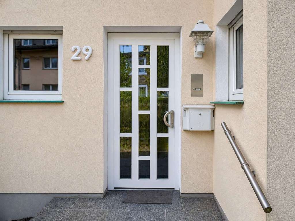 Immobilie in Wülfrath - Familienfreundliches Reihenhaus mit Garten, Balkon und Stellplatz in zentraler Lage von Wülfrath - Bild 2