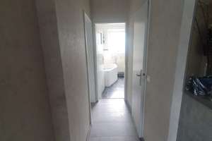 Großzügige 4-Zimmer-Wohnung mit Loggia und Einbauküche in Köln-Mülheim – langfristig zu vermieten! – Eulenbergstr. 37, 51065 Mülheim (Ortsteil), Köln – Vorschaubild 2
