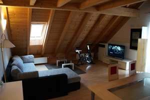 Vollmöbliertes Wohnen in Geltendorf: Ein-Zimmer-Dachgeschosswohnung mit Balkon – Am Sportplatz 12, 82269 Geltendorf – Vorschaubild 3