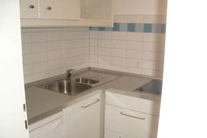Kompaktes helles Apartment mit Kochnische in Saarbrücken – Passagestraße 7, 66111 Sankt Johann, Saarbrücken – Vorschaubild 2