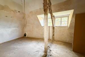 Entkerntes Einfamilienhaus mit Einliegerwohnung in Coburg! – Die vollständige Adresse der Immobilie erhältst du vom Anbieter., 96450 Neuses, Coburg – Vorschaubild 10