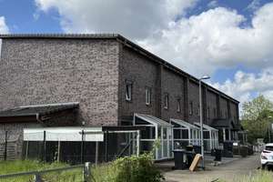 Bothfeld: Exzellentes Wohnen mit viel Platz auf 3 Etagen im RMH, 2x Balkone - Top Lage & Carport! – Die vollständige Adresse der Immobilie erhältst du vom Anbieter., 30659 Bothfeld, Hannover – Vorschaubild 9