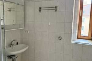 Charmante Altbauwohnung mit französischem Balkon und moderner Ausstattung – München – Vorschaubild 4