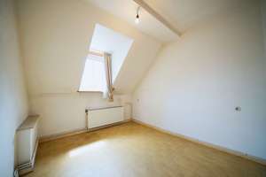 Renovierungsbedürftiges Reihenmittelhaus mit Terrasse – Die vollständige Adresse der Immobilie erhältst du vom Anbieter., 28217 Westend, Bremen – Vorschaubild 7