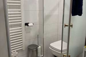 Nachmieter für Wohnung ab September gesucht  – Rigaer Straße 64, 10247 Berlin – Vorschaubild 1
