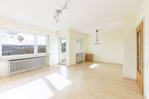 Wohnen mit Perspektive – Split-Level-Haus mit Garten und Entwicklungsmöglichkeiten – Die vollständige Adresse der Immobilie erhältst du vom Anbieter., 57080 Siegen, Siegen – Vorschaubild 3
