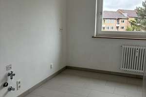 Top modernisierte 2-Zimmer-Wohnung mit Loggia in ruhiger Lage von Fallersleben – Die vollständige Adresse der Immobilie erhältst du vom Anbieter., 38442 Fallersleben, Wolfsburg – Vorschaubild 13