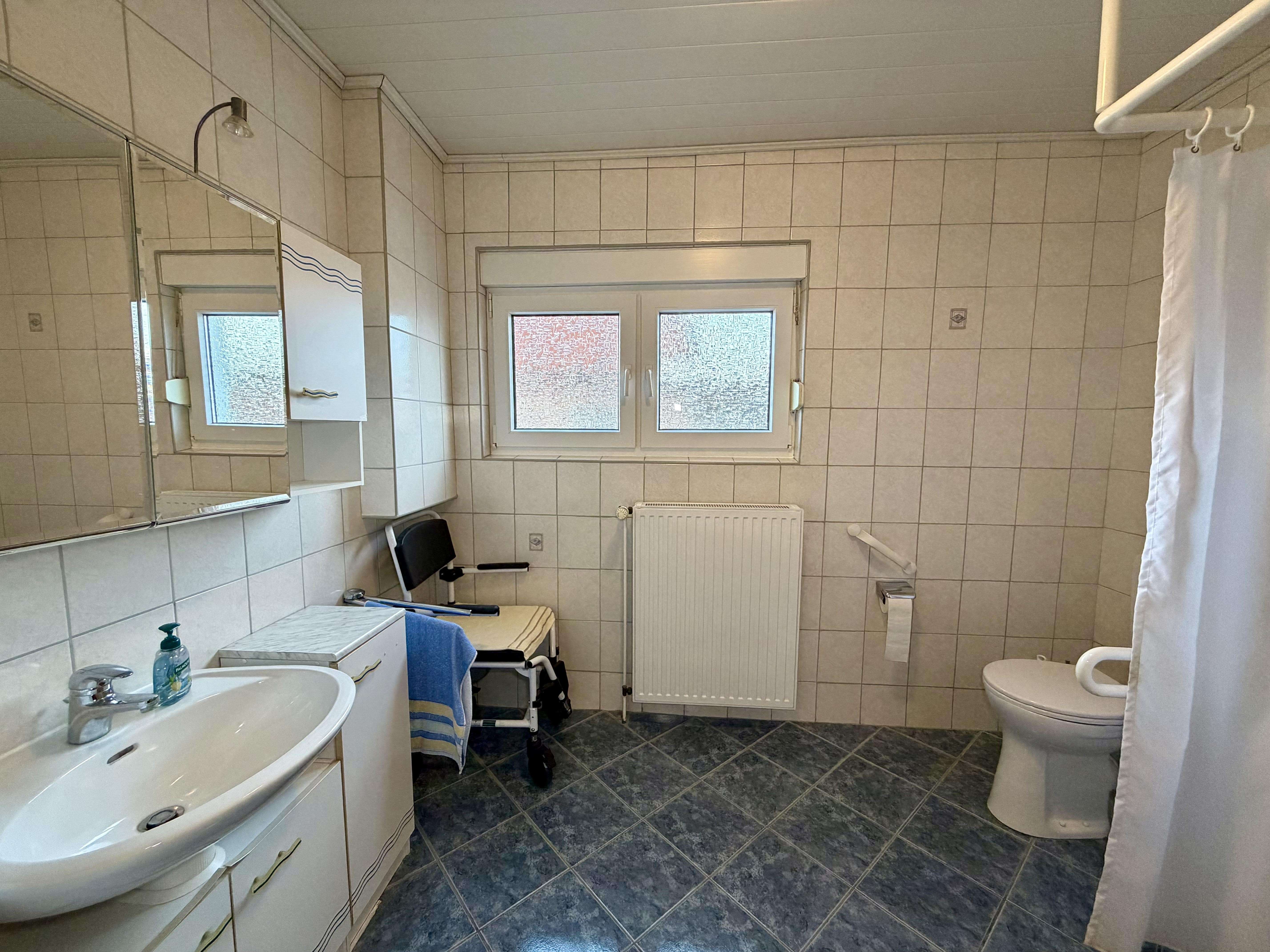 Immobilie in Jemgum - Familienfreundliches Zuhause mit großem Garten - Bild 2