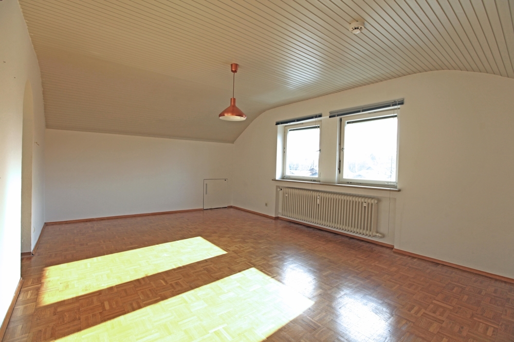 Immobilie in Oberhaching - 2 Charmante Wohnungen in einer wirtschaftlichen Einheit, in ruhiger Lage von München-Oberhaching - Bild 2