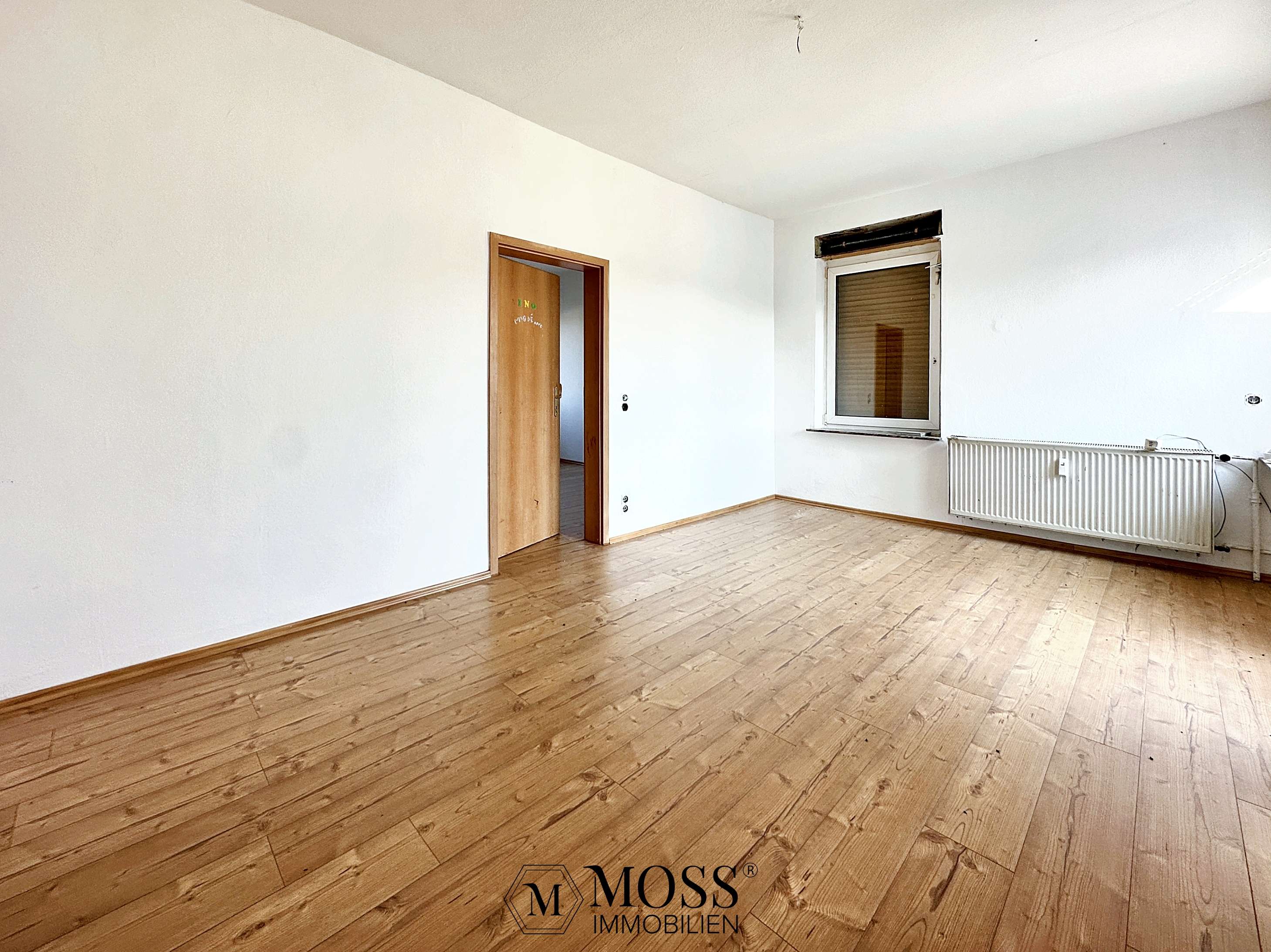 Immobilie in Butzbach - Sanierungsbedürftige 5 Zimmer Altbauwohnung in Zentrumsnähe - Bild 1