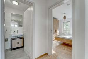 Charmante Erdgeschosswohnung mit Terrasse und Garten in ruhiger Lage – 79100 Unterwiehre-Nord, Freiburg im Breisgau – Vorschaubild 8