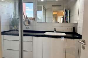 Helle, exklusive 4, bzw. 3,5  Zimmer Wohnung mit Aufzug , Balkon , Tiefgarage und EBK ! – Kirchhausener Straße 4, 74078 Frankenbach, Heilbronn – Vorschaubild 12