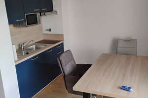 Möblierte Wohnung mit Balkon in Düsseldorf-Hassels, Tiefgaragenstellplatz vorhanden – In der Donk 8a, 40599 Hassels, Düsseldorf – Vorschaubild 2