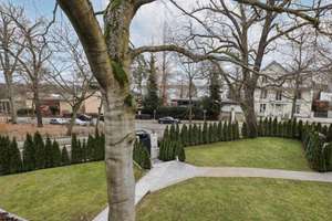 Wohnen mit Charakter: Großzügige Villa in Berlin-Wannsee – Die vollständige Adresse der Immobilie erhältst du vom Anbieter., 14109 Wannsee, Berlin – Vorschaubild 2