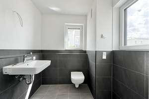 Geräumige DHH - 6-Zimmer-Haus in Wuppertal-Vohwinkel  – Ludgerweg 132, 42329 Vohwinkel, Wuppertal – Vorschaubild 9