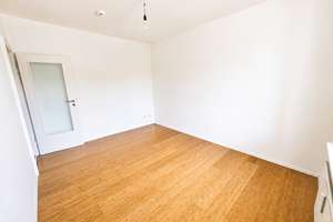 Helle, renovierte 3-Zimmer-Wohnung mit Balkon und Einbauküche in München – Wöhlerstr. 3, 81247 Obermenzing, München – Vorschaubild 4