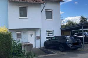 6-Zimmer Reiheneckhaus mit Carport & Stellplatz in Kitzingen – Richthofenstrasse 32c, 97318 Kitzingen – Vorschaubild 2