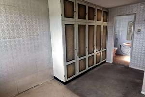 Viel Potenzial in bester Wohnlage – Wohnhaus mit großem Wohnzimmer, Südterrasse und gr.Grundstück – Die vollständige Adresse der Immobilie erhältst du vom Anbieter., 84137 Vilsbiburg – Vorschaubild 12