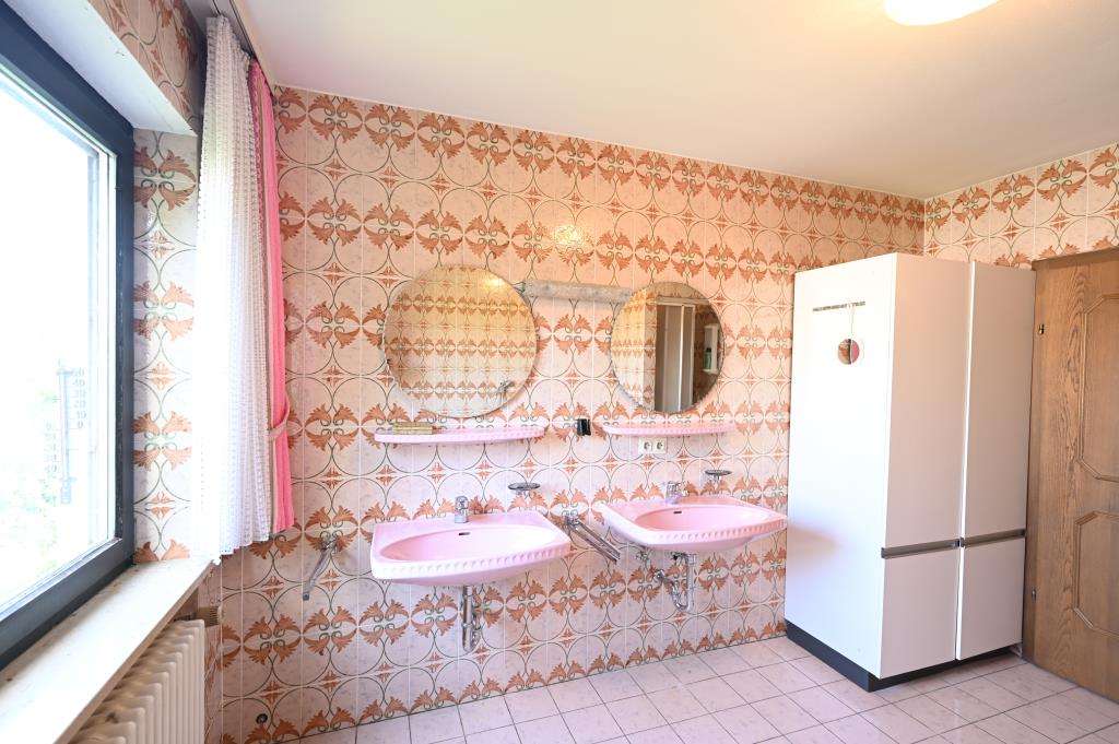 Immobilie in Breitenbrunn - Stilvoller Wohntraum - 
Großzügig Wohnen & Arbeiten & Leben!
  Breitenbrunn - Gimpertshausen - Bild 0