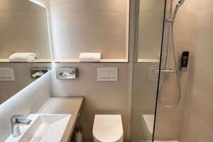 Modern möbliertes City-Apartment mit hochwertigem Bad in zentraler Lage in Karlsruhe – Kriegstr. 51, 76133 Innenstadt-West, Karlsruhe – Vorschaubild 4