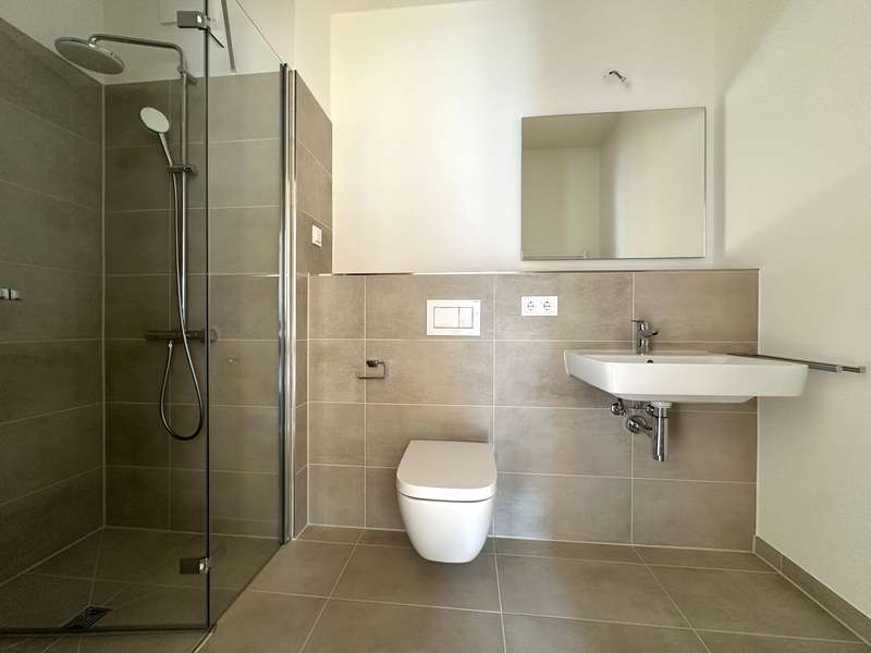 **Erstbezug** Große 2-Raum-Wohnung mit Balkon in Dresden-Friedrichstadt - Foto 4