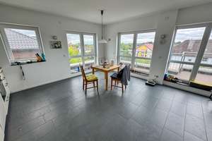 Moderne 2-Zimmer-DG-Wohnung in ruhiger Lage von Eschborn/Niederhöchstadt! – Die vollständige Adresse der Immobilie erhältst du vom Anbieter., 65760 Eschborn – Vorschaubild 4