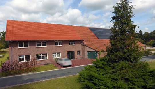 Bild von Ehemaliges Bauernhaus trifft modernes Wohngefühl – Ihr Traumhaus mit Scheune!