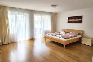 Viel Wohnraum für die Familie ............... Garten, Garage, gute MVV-Anbindung – München (Kreis) – Vorschaubild 15
