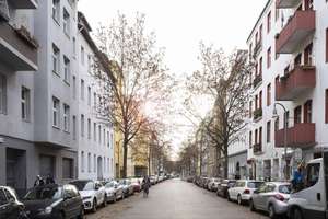 Ihr zukünftiges Zuhause im lebendigen Kreuzberg: 1-Zimmer-Altbauwohnung mit Eigennutzungsoption! – Lausitzer Straße 45, 10999 Kreuzberg, Berlin – Vorschaubild 12