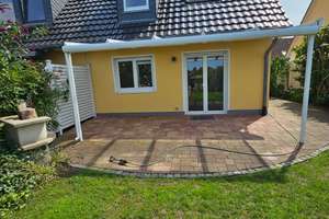 Doppelhaushälfte mit Garten – Ahornweg 27 A, 14656 Brieselang – Vorschaubild 1