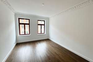 Zentral & trotzdem ruhig! + Balkon + Parkett + Stuck + Fußbodenheizung + Wanne & Dusche + LED-Licht – 4315 Neustadt-Neuschönefeld, Leipzig – Vorschaubild 1