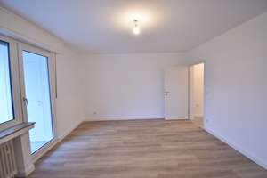 Ruhiges Wohnen! Sanierte 2-Zimmer-Whg mit Balkon – Obere Holtener Straße 48, 47167 Röttgersbach, Duisburg – Vorschaubild 2