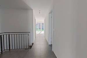 Maisonette-Traum im Hamburger Westen: Wohnen über zwei Etagen mit eigenem Gartenreich – Alte Sülldorfer Landstraße 402, 22559 Rissen, Hamburg – Vorschaubild 6