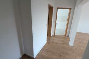 Lichtdurchflutete Wohnung mit Tageslichtbad und guter Infrastruktur – 39112 Sudenburg, Magdeburg – Vorschaubild 6