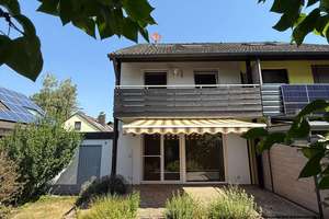 Großzügige, renovierte Doppelhaushälfte /Stichstraße in bester, ruhiger Lage Nürnberg - Weiherhaus ! – Die vollständige Adresse der Immobilie erhältst du vom Anbieter., 90455 Kornburg, Worzeldorf, Nürnberg – Vorschaubild 2