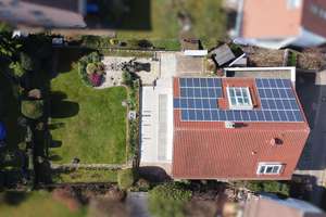Exklusives Einfamilienhaus mit ELW, Wellnessbereich, PV-Anlage und traumhaftem Garten in S-Uhlbach – Die vollständige Adresse der Immobilie erhältst du vom Anbieter., 70329 Uhlbach, Stuttgart – Vorschaubild 4