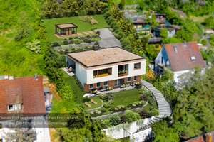Ideal für Familien: Freistehendes Einfamilienhaus mit Weitblick – Die vollständige Adresse der Immobilie erhältst du vom Anbieter., 97080 Dürrbachtal, Würzburg – Vorschaubild 1
