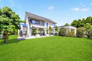 Exklusives Einfamililienhaus mit großer Garage und tollem Grundstück – Die vollständige Adresse der Immobilie erhältst du vom Anbieter., 76646 Bruchsal – Vorschaubild 1