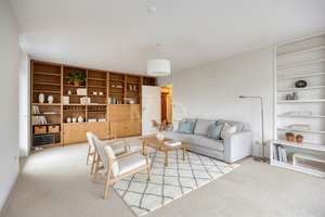 Großzügige Wohnung mit Sonnenbalkon – Die vollständige Adresse der Immobilie erhältst du vom Anbieter., 53177 Pennenfeld, Bonn – Vorschaubild 2