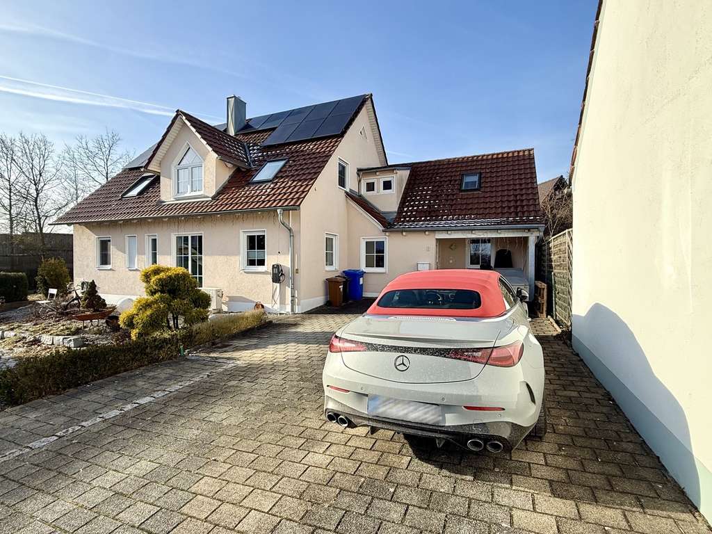 Immobilie in Wertingen - Ab ins Familienglück! Hochwertiges Einfamilienhaus in Traumlage von Wertingen! - Bild 2