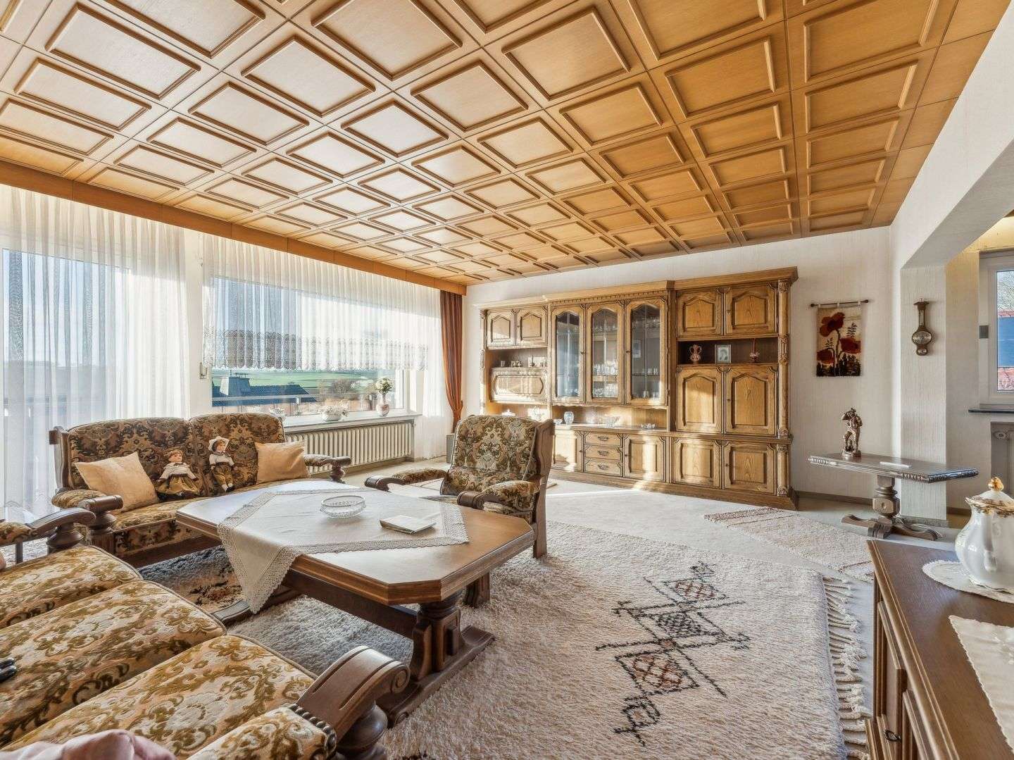 Immobilie in Felsberg - Zweifamilienhaus mit mehreren Modernisierungen und großem Grundstück in Felsberg - Bild 0