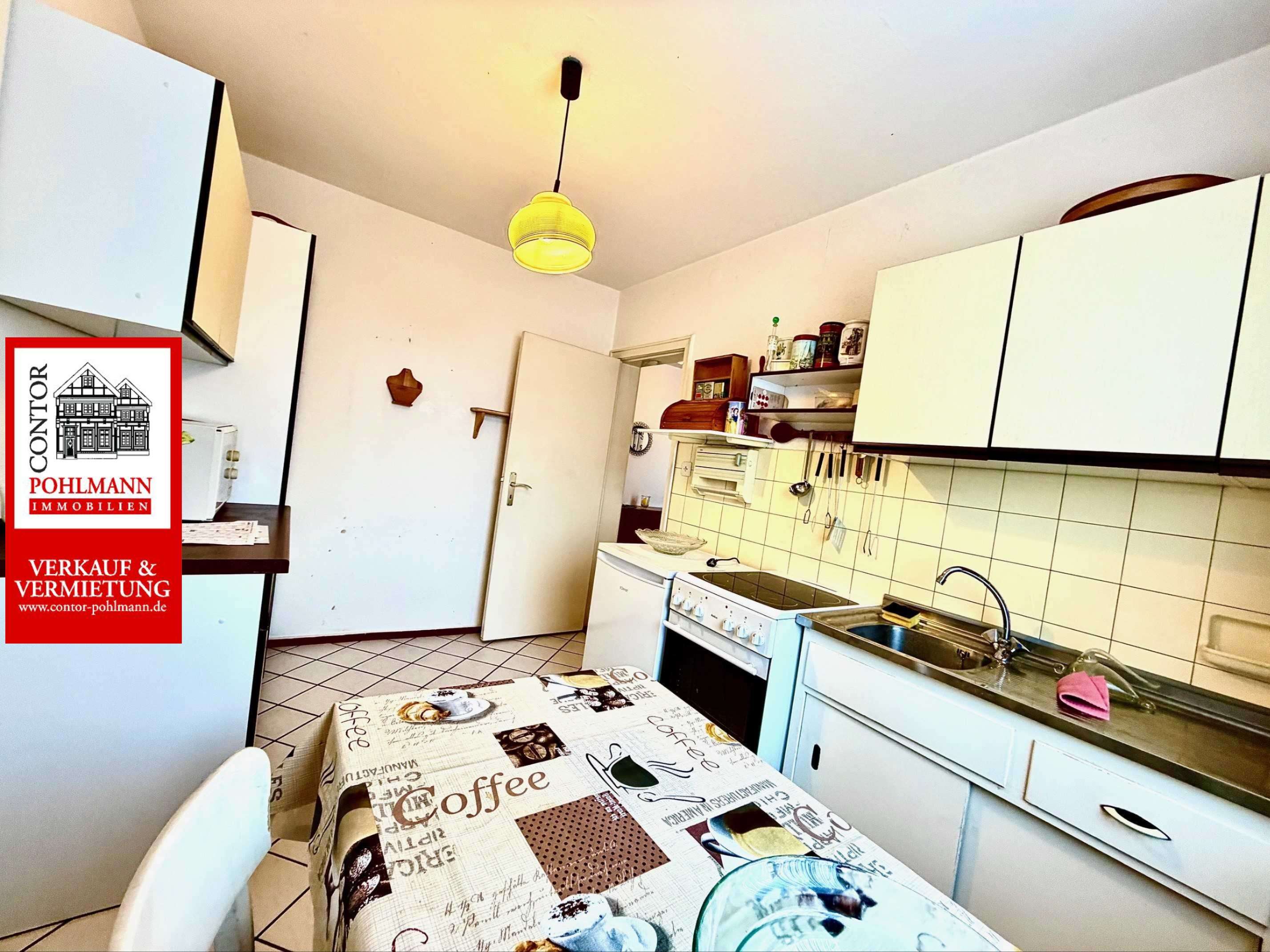 Immobilie in Drochtersen - 21706 Drochtersen - Haus mit Charme sucht Familie für gemeinsames Leben im Ortskern - Bild 1