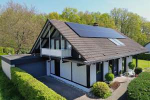 / Stil &amp; Raum: Außergewöhnliches Architektenhaus mit Gartenoase!  – Die vollständige Adresse der Immobilie erhältst du vom Anbieter., 59823 Arnsberg – Vorschaubild 1
