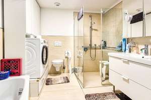 Barrierefreie 2-Zimmer Erdgeschoss-Wohnung mit Terrasse ab 55 Jahren – Lehnleitenweg 16, 97074 Frauenland, Würzburg – Vorschaubild 3