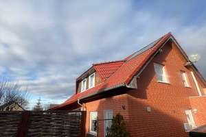 Freistehendes Einfamilienhaus mit Garten in ruhiger Lage – Die vollständige Adresse der Immobilie erhältst du vom Anbieter., 38315 Schladen – Vorschaubild 2