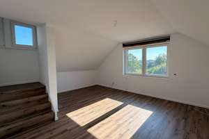 KERNSANIERT - 3 Zi ETW mit Balkon in Wuppertal-Ronsdorf