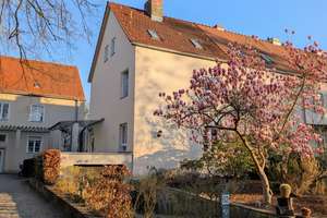  Charmantes, möbliertes Reihenendhaus mit 6,5 Zimmern in Berlin-Zehlendorf, befristet bis 07/2029